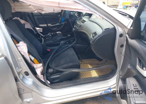 2010 Honda Accord Lx z USA, uszkodzony, nr VIN 1HGCP2F37AA100180